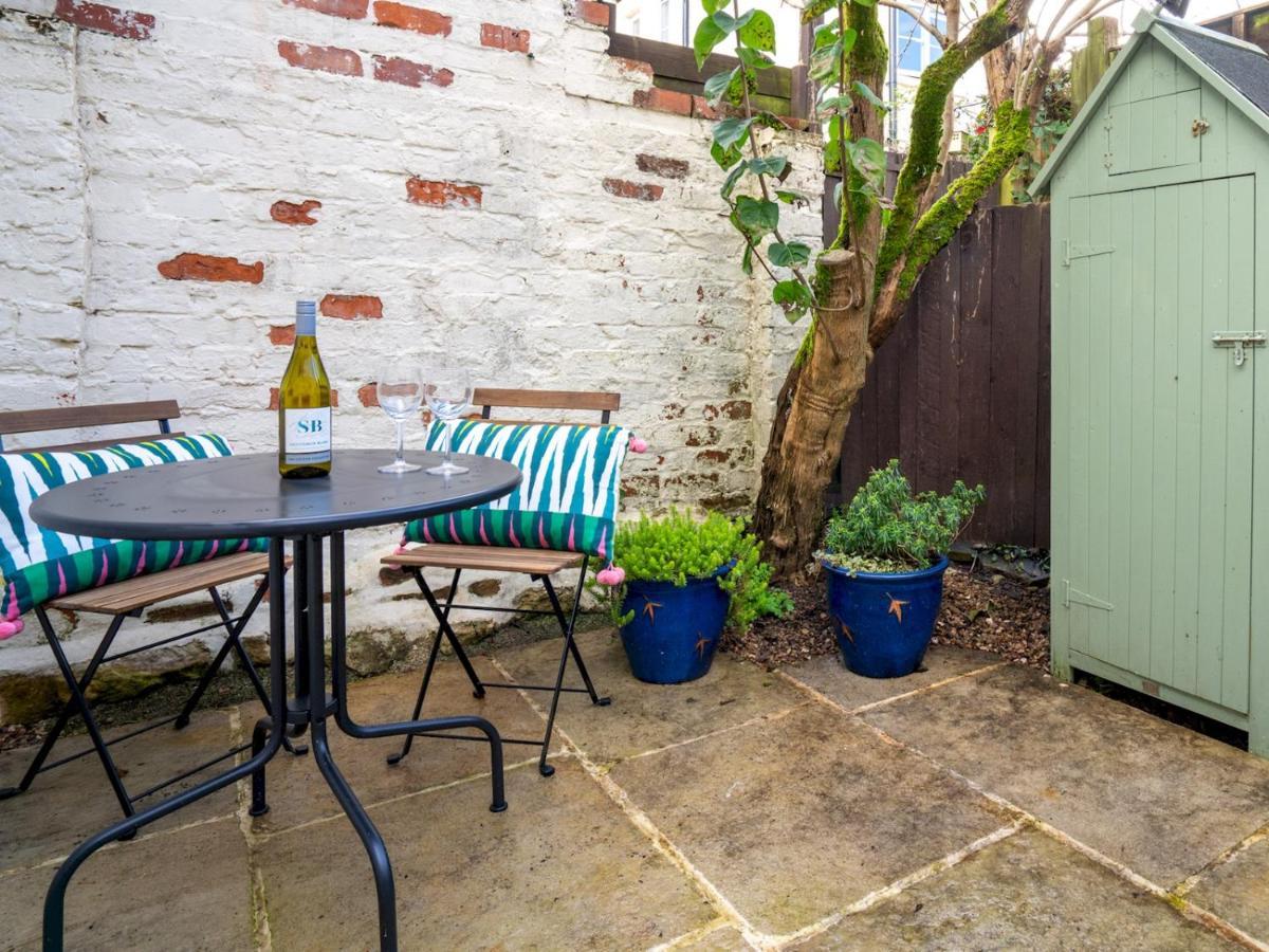 Quarry Cottage Courtyard Garden Pass The Keys 시런세스터 외부 사진